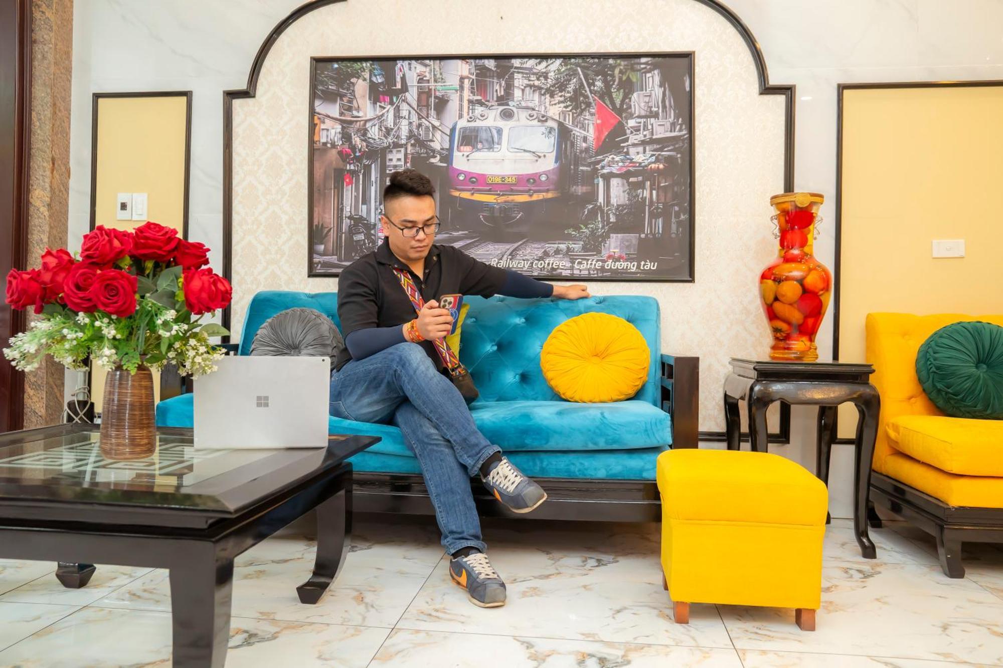 Hanoi Rose Hotel Buitenkant foto